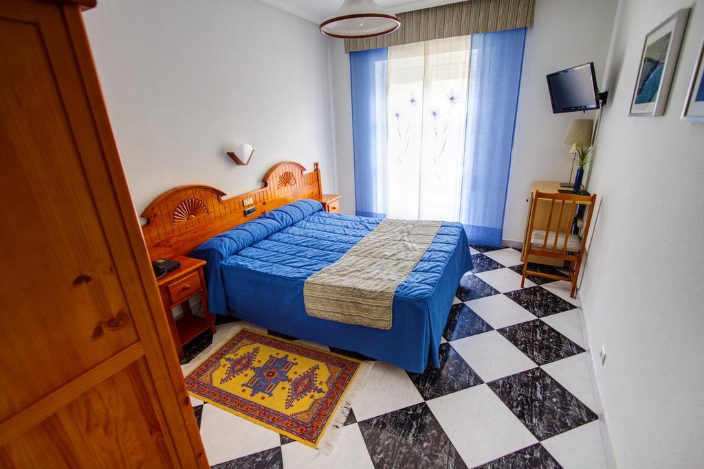 Hotel Mediante Ribadeo Extérieur photo