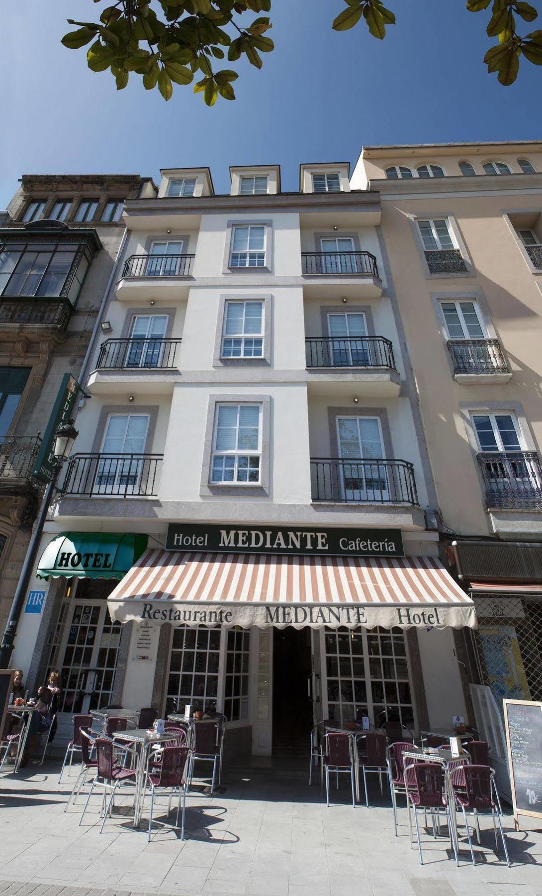 Hotel Mediante Ribadeo Extérieur photo